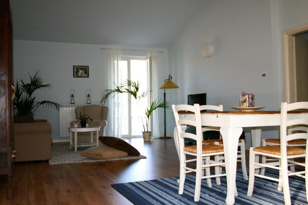 B&B Mario & Mario Trezzo Tinella Værelse billede